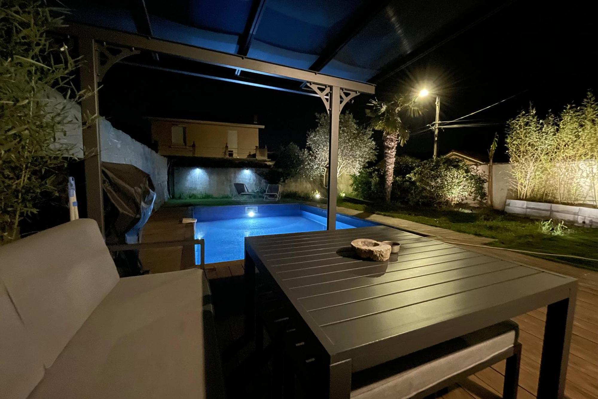 Unique! Jacuzzi Prive 35°C + Cinema Villa Entiere 메이쥬 외부 사진